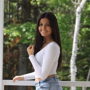 Meet your Posher, Natalia
